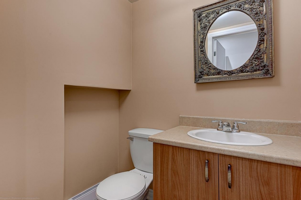Powder room
