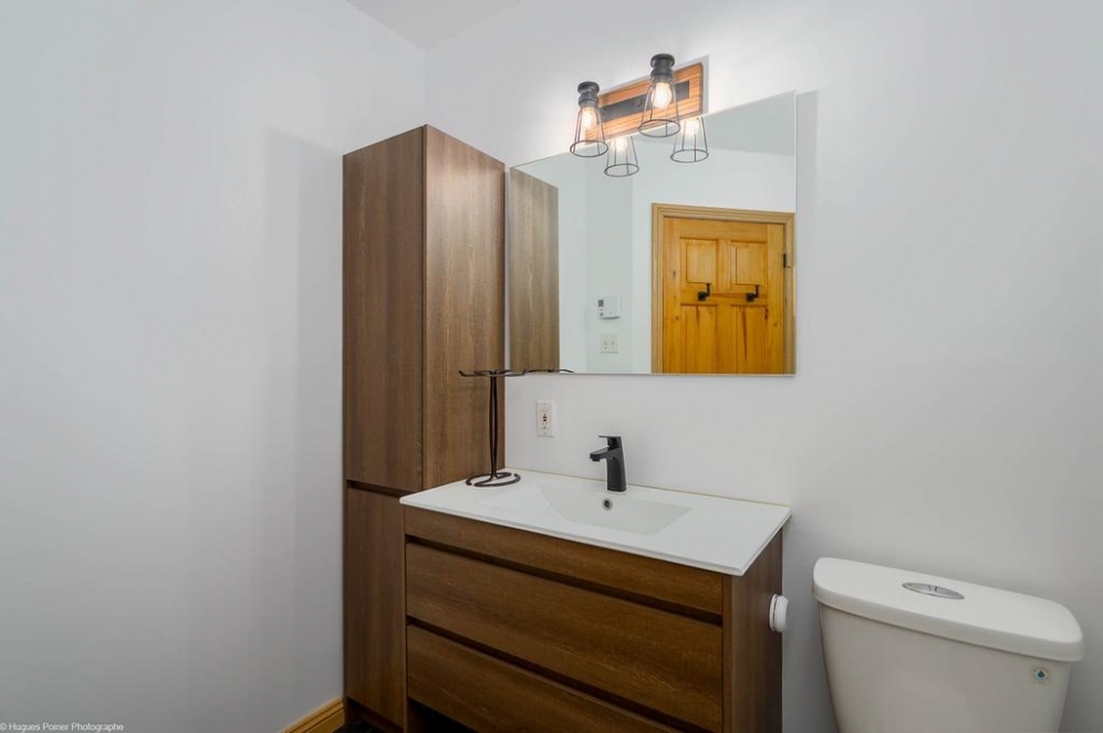 Powder room
